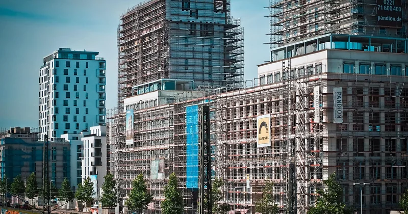 Achat ou location : un comparatif sans concession sur les coûts réels