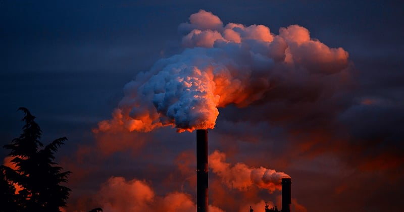 Bâche industrielle : comment choisir la protection idéale pour vos équipements